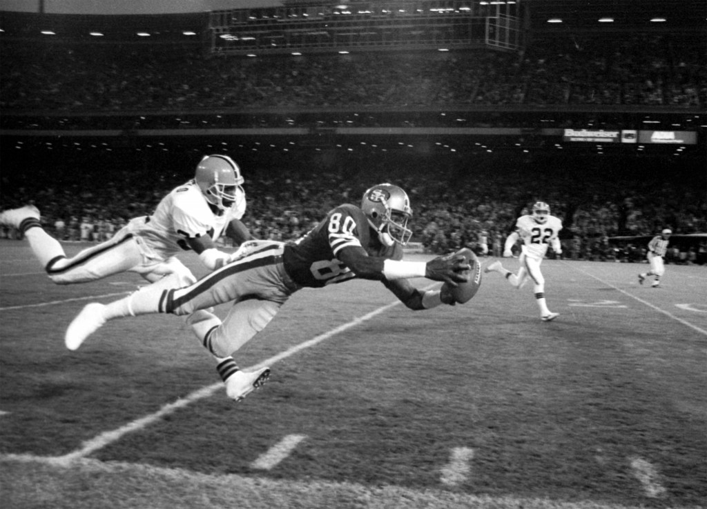 Jerry Rice Catch vs Cleveland Browns Nov 29 1987 (c) Bill Fox